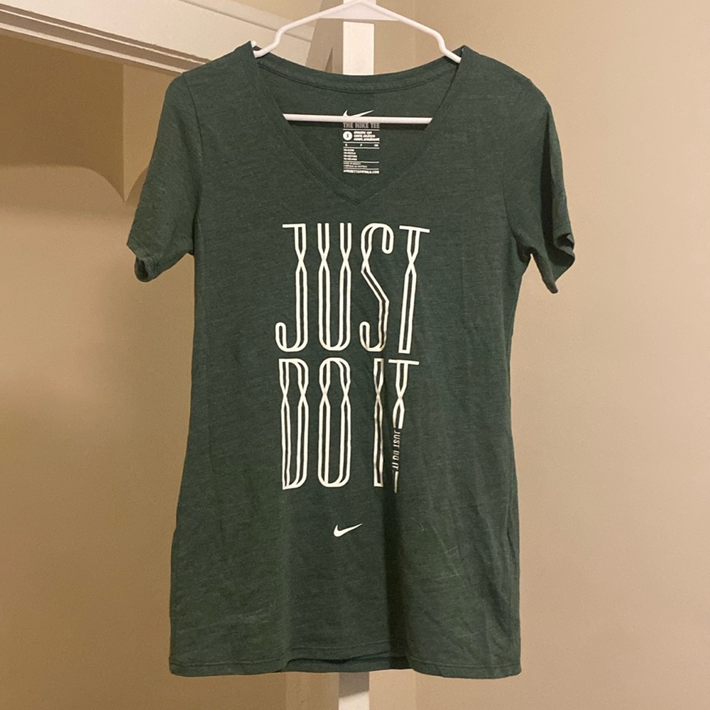 Nike athletic tshirt size small